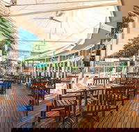 Poolside Restaurant and Bar - Internet Find