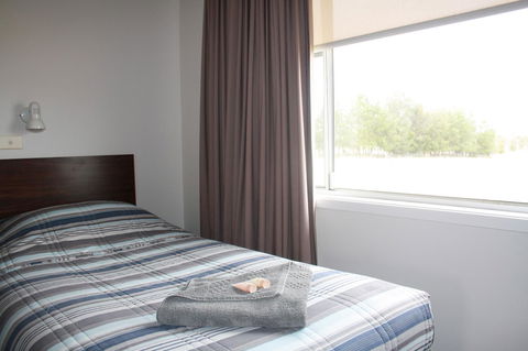 Isis Motel Scone - Internet Find 0
