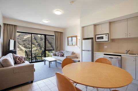 Lantern Apartments - Internet Find 30