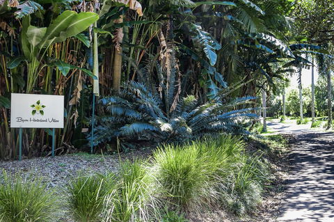 Byron Hinterland Villas - Internet Find 10