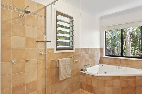 Byron Hinterland Villas - Internet Find 30