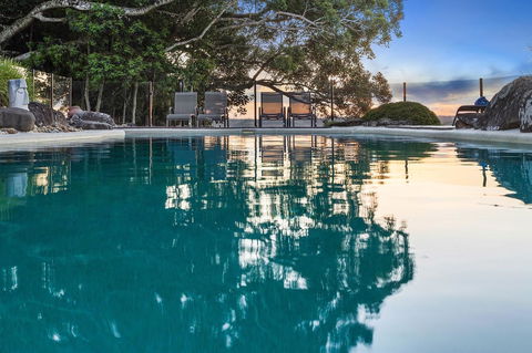 Byron Hinterland Villas - Internet Find 2