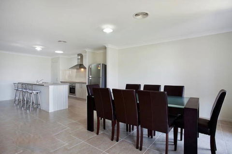 Jindabyne Executive - Internet Find 3