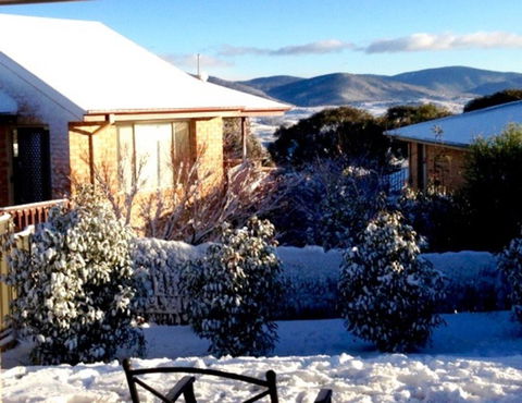 Jindabyne Executive - Internet Find 10