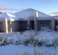 Jindabyne Executive - Internet Find
