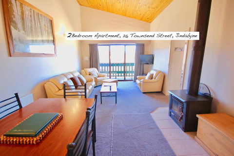 Full Circle Apartments - Internet Find 26