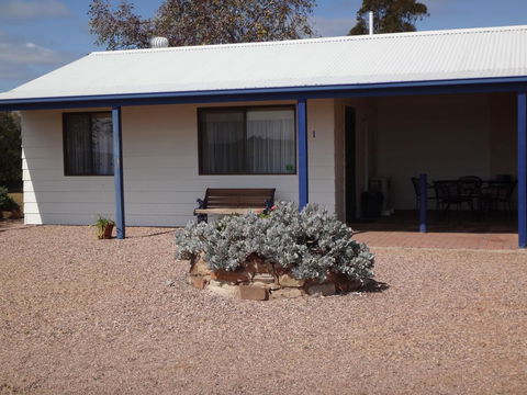 Windana Cottages - Internet Find 16