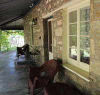 Hillside Cottage - Internet Find