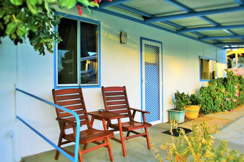 Baudin Beach Apartments - Internet Find 0