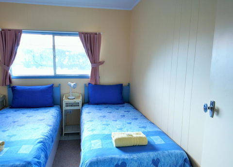 Baudin Beach Apartments - Internet Find 10