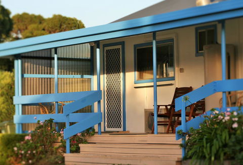 Baudin Beach Apartments - Internet Find 2