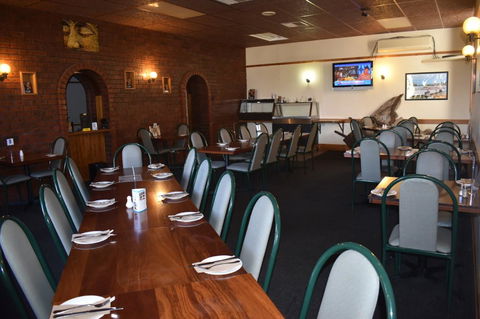 Commercial Hotel Morgan - Internet Find 6