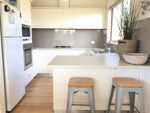 White Sands Holiday Retreat - Internet Find 4