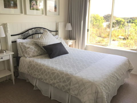White Sands Holiday Retreat - Internet Find 24