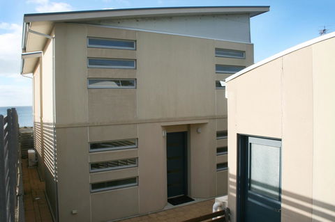 Penneshaw Oceanview Apartments - Internet Find 16