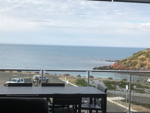Penneshaw Oceanview Apartments - Internet Find 3