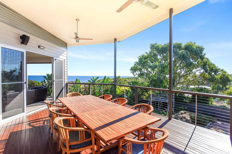 Lavina Luxury Beach House - Internet Find 0