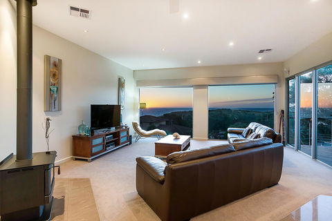 Lavina Luxury Beach House - Internet Find 21