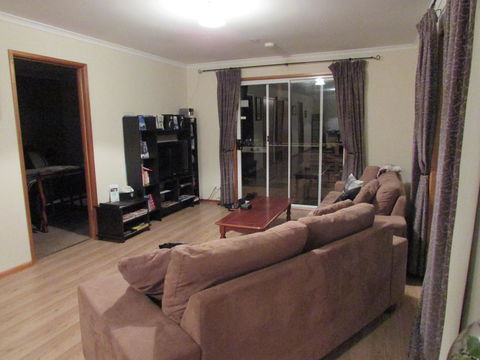Lazy Days Bed &Breakfast Cottage - Victor Harbor - Internet Find 16