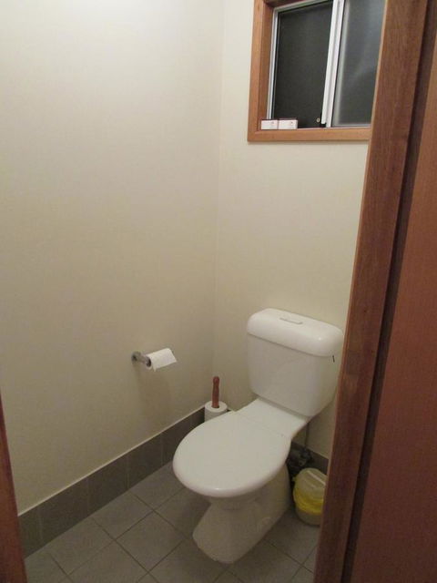 Lazy Days Bed &Breakfast Cottage - Victor Harbor - Internet Find 21