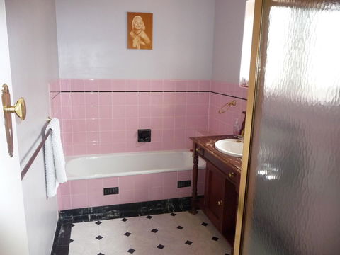 Country Bakehouse Accommodation - Internet Find 17