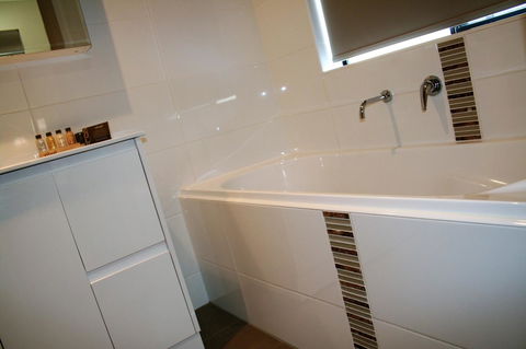 Jacaranda Homestay - Internet Find 16