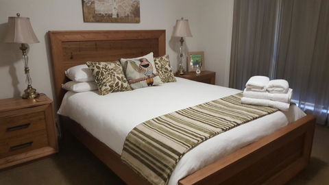 Jacaranda Homestay - Internet Find 8