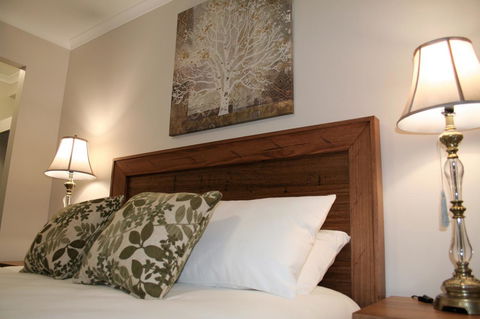 Jacaranda Homestay - Internet Find 12