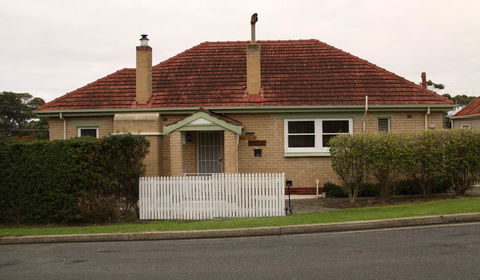 Grace Cottage - Internet Find 0