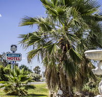 Allonville Gardens Motel - Internet Find