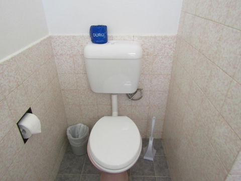 Allonville Gardens Motel - Internet Find 28