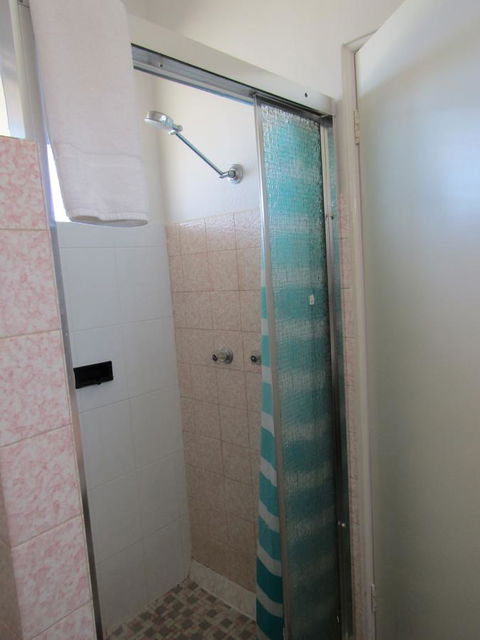 Allonville Gardens Motel - Internet Find 27