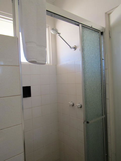 Allonville Gardens Motel - Internet Find 17