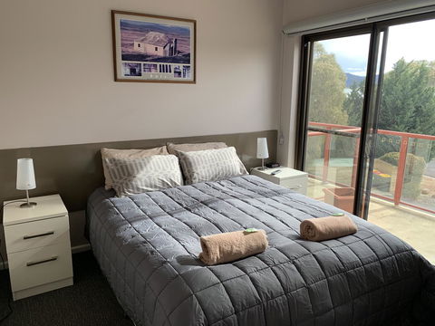 Aalberg Chalet - Internet Find 14