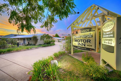 Boulevarde Motor Inn - Internet Find 11