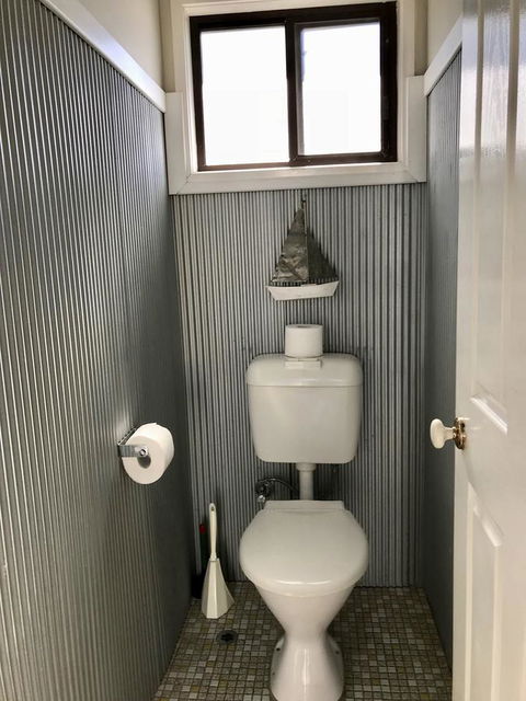Lakeview Cottage - Internet Find 7