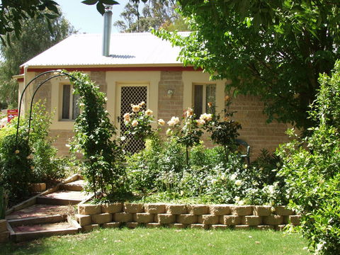 Riesling Trail & Clare Valley Cottages - Internet Find 3