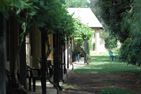 Burra Motor Inn - Internet Find 25