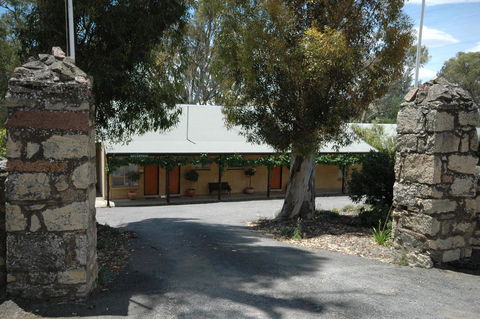 Burra Motor Inn - Internet Find 13