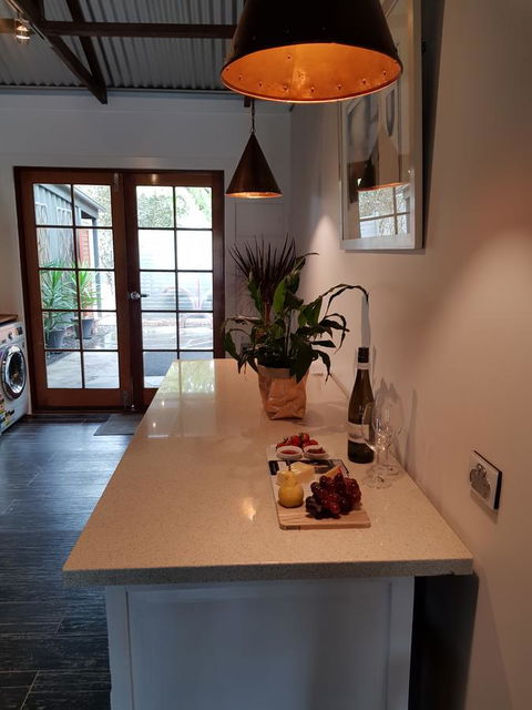 Irongate Studio B&B - Internet Find 6