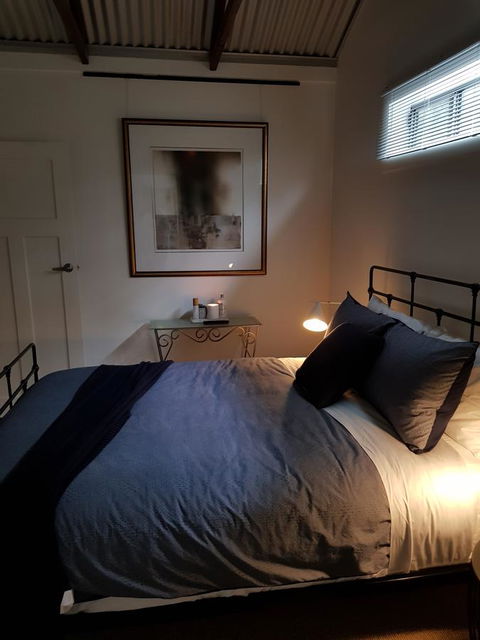 Irongate Studio B&B - Internet Find 3