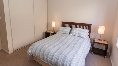 Golfers Paradise (18th Tee) - 52 Huntingdale Drive - Internet Find 8