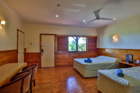 Kimberley Hotel - Internet Find 3