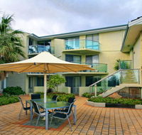 Scarborough Beach Front Resort - Shell Ten - Internet Find