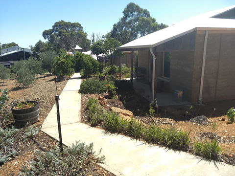 Hotham Ridge Winery And Cottages - Internet Find 14