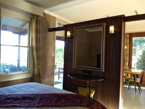 Hotham Ridge Winery And Cottages - Internet Find 23