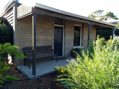 Hotham Ridge Winery And Cottages - Internet Find 24