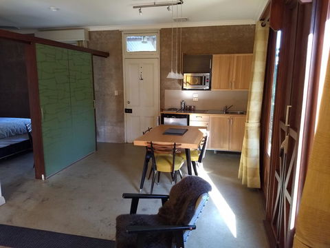 Hotham Ridge Winery And Cottages - Internet Find 6