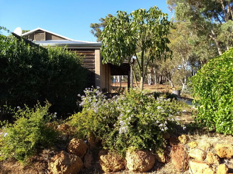 Hotham Ridge Winery And Cottages - Internet Find 18