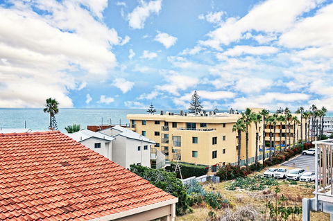 West Beach Lagoon 114 â€“ Ocean Views - Internet Find 24